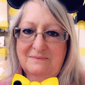 Meet your Posher, Linda
